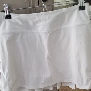 Lululemon white tennis skirt